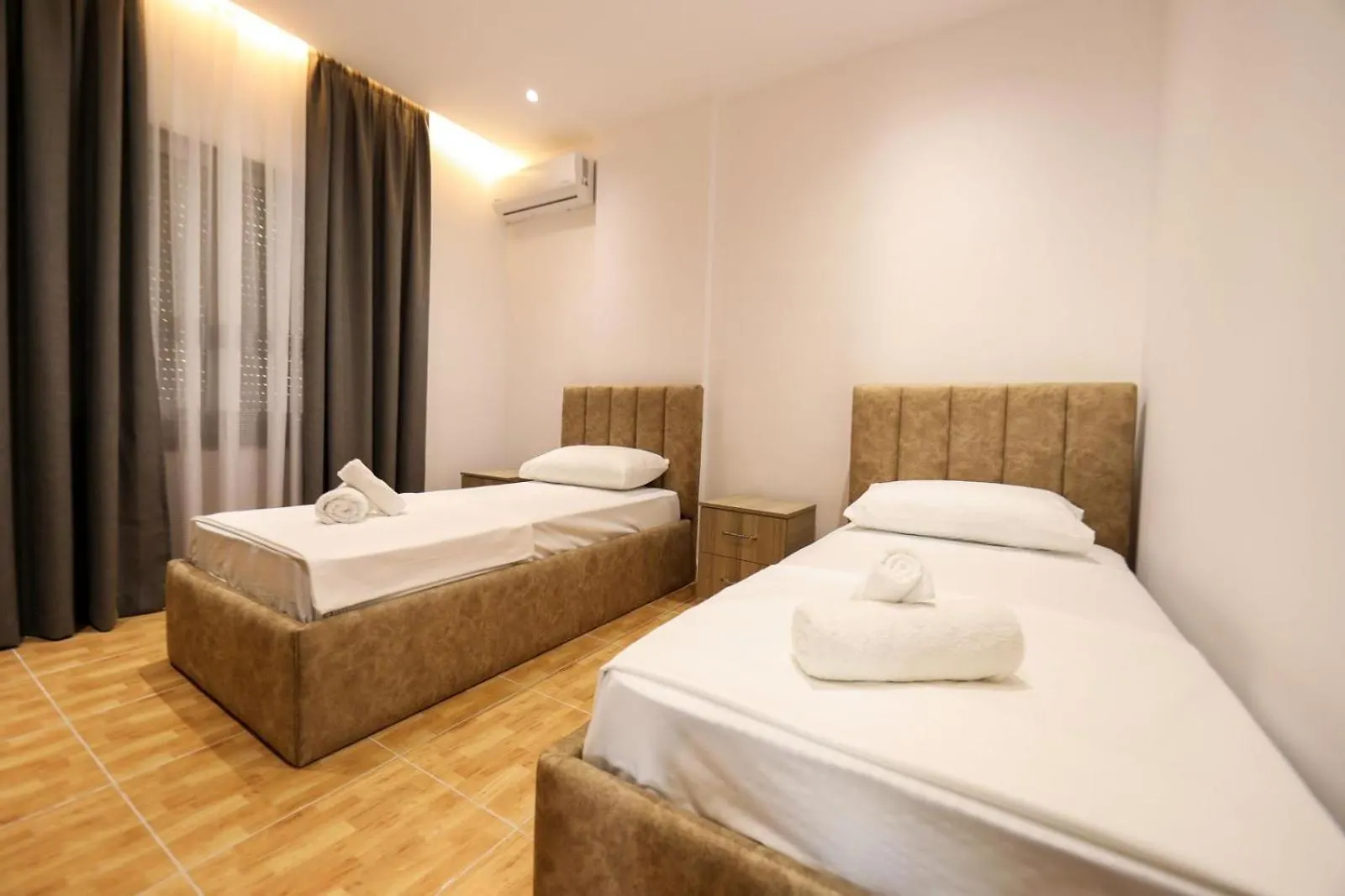 Ej Beachfront Luxury Apartment Vlore 0*,  Albania