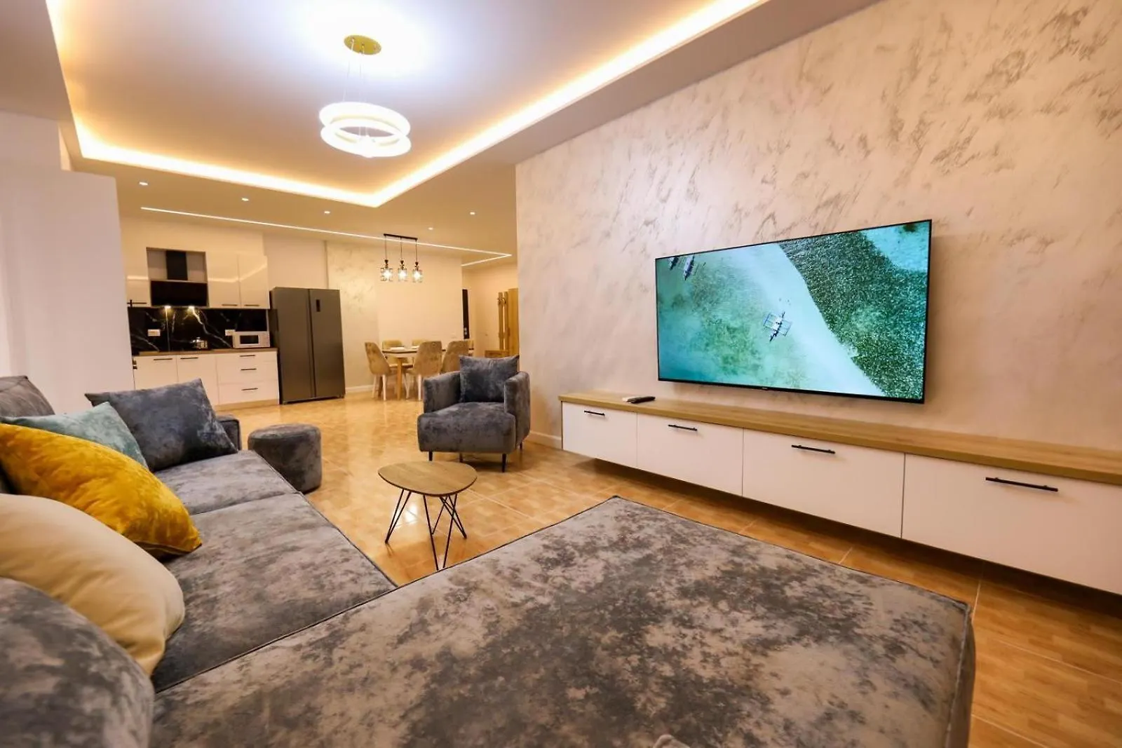 Ej Beachfront Luxury Apartment Vlore